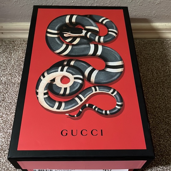 Gucci Ghost Sneaker - Picture 7 of 7